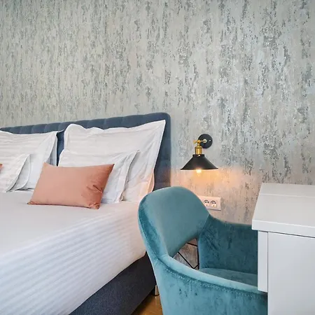 Celestial Near Split *