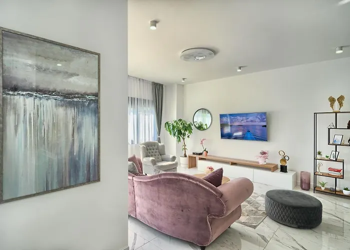 ヴィラ Celestial Near Split *