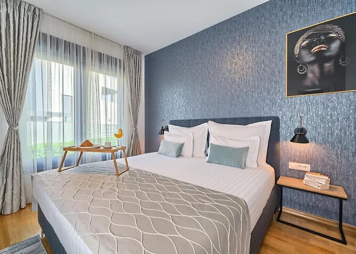 ヴィラ Celestial Near Split