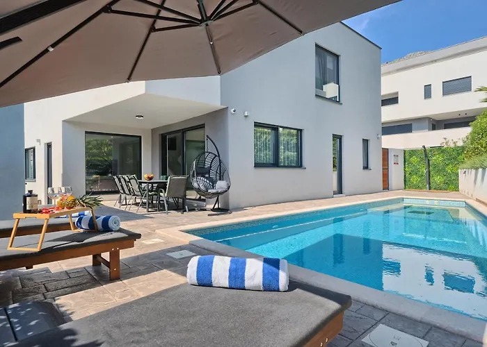 Celestial Near Split * ポドストラナ