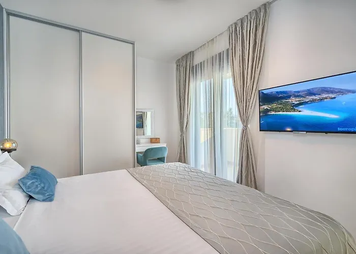 ヴィラ Celestial Near Split ポドストラナ